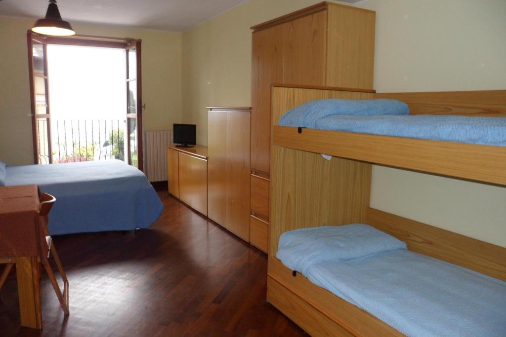 Hotel Ristorante Vapore Faggeto Lario Zimmer foto